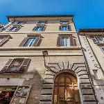 Piazza Navona Historical Palace