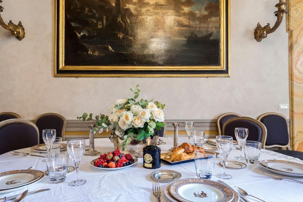 Apartment Piazza Navona Historical Palace