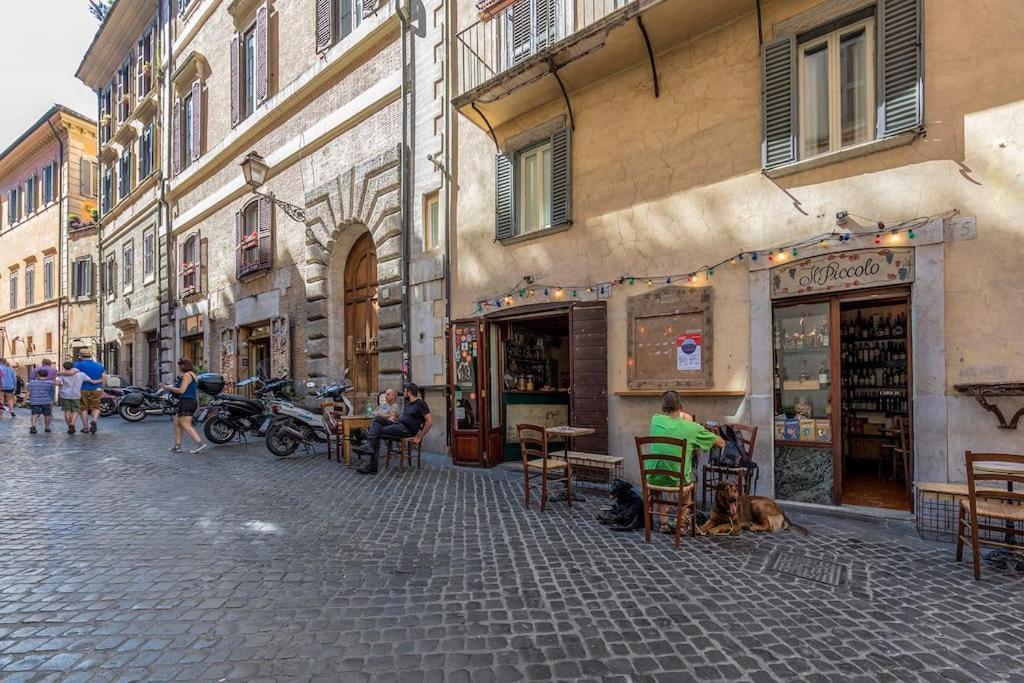 Piazza Navona Historical Palace Rom